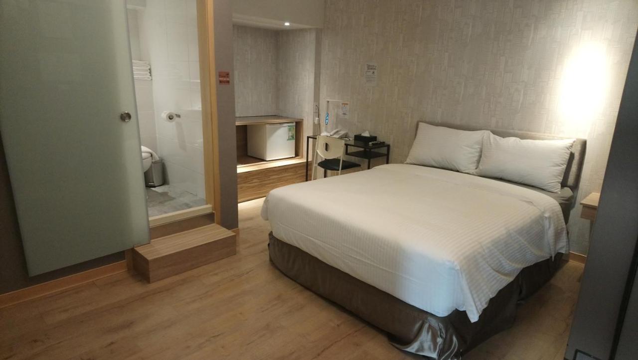 Jia Inn Tainan Exterior photo